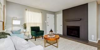 Creekside Gallery 4