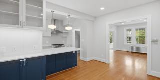 Glover Park Townhome | 4 Bed | 3.5 Bath | 2,500 Sf | Large Front Porch & Fenced-In Backyard w/ Deck Gallery 8