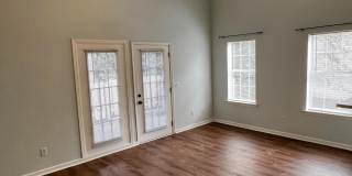 5061 Peachtree Avenue Gallery 5