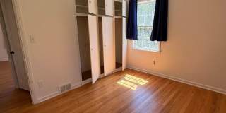 Charming 3-Bedroom Home with Spacious Backyard – Prime Location Gallery 13