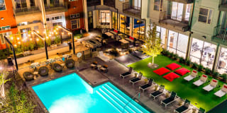 Met on 7th Gallery 8