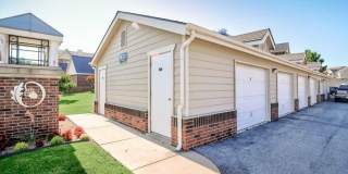 Oakmont Luxury Gallery 1