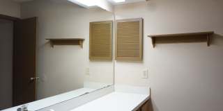 2 bedroom 2 bathroom flat Gallery 9