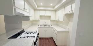 171 Mariposa Apartments Gallery 1