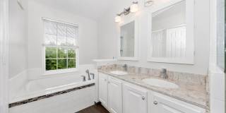 4960 CLARENDON Terrace Gallery 40