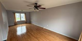 Three Bedroom, Single Family Home Located in Springfield's Pine Point Neighborhood! Gallery 11