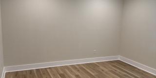 709 E 10th St Gallery 13