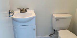 4434 MACARTHUR Boulevard NW Gallery 6