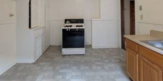 30 West Henry St - Upper Gallery 17
