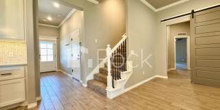 Spacious Craftsman Home on cul-de-sac - Electric Included! Gallery 36