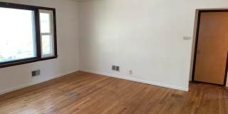5830 N 61st St Gallery 1