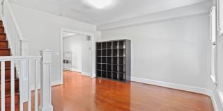 209 Douglas St NE Gallery 8