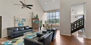 Lakeside Apartments Gallery 1