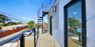 AMAZING NEW CONSTRUCTION UNIT NEAR DOWNTOWN Gallery 1