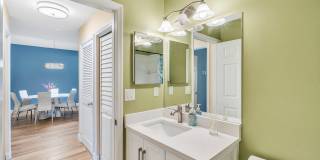 827 Oak Harbour Drive Gallery 49