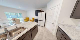 2137 SE Glenrock Terrace Gallery 7