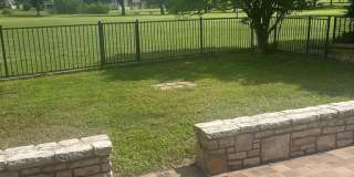 379 Englewood Dr Gallery 3