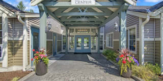 On the Green at Harbour Pointe Gallery 63