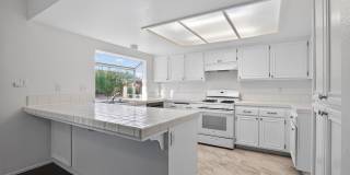 Charming 3BR House in Lancaster Gallery 6