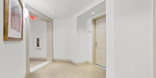 511 Lucerne Avenue Gallery 21