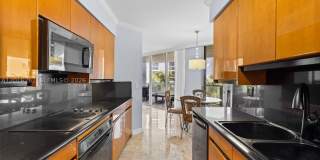 18671 Collins Ave Gallery 22