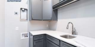 Gorgeous, Luxury 3 bd home with bonus room and screened-in patio! Triple Siegel Schools! Gallery 29