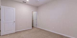 102 MAGNOLIA CREEK Walk Gallery 46
