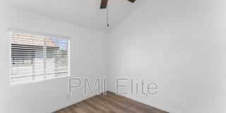 18182 W Sundowner Way Gallery 23