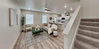 Luxury 3 Bedroom 2.5 Bathroom Duplex in Piedmont Schools with a 2 car garage (Neighborhood Park) Gallery 8