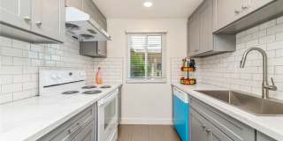 14732 Del Amo Gallery 9