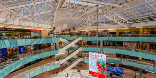 Windsor by The Galleria Gallery 43