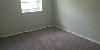 Spacious Four‑Bedroom Home with Large Yard and Easy Commuter Access Gallery 1