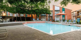 The Daphne Apartments Gallery 35