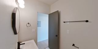 University Manor - Newly Renovated Units just a short walk from Campus! Gallery 154