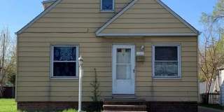 Single Family Home 3 beds 1 bath Available Now! Gallery 1
