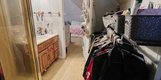 PRELEASING for AUGUST! Close to Campus Gallery 14