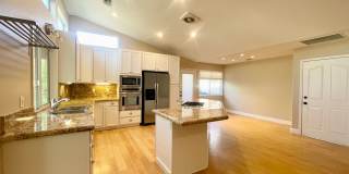 AVAILABLE NOW!!! GORGEOUS 3 Bedroom/2.5 Bathroom POOL Home Oasis Awaits in Regency Estates!! Gallery 7