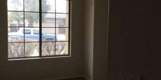 Nice 3 bedroom 2 bath home in Maricopa! Gallery 18