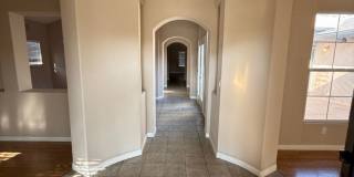 Spacious 4-Bedroom, 2-Bathroom Home in Southwest Bakersfield Gallery 4