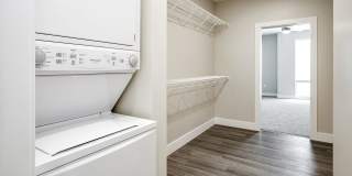 Artisan on 39th Gallery 60