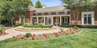 Huntington at King Farm Gallery 16