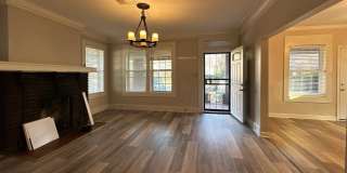 RHODES AREA 4 Bedroom /2.5 Bath House! Gorgeous New Floors Gallery 5