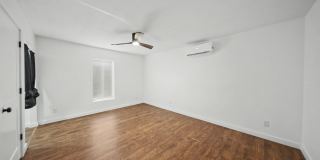 913 Estelle Ave Gallery 17