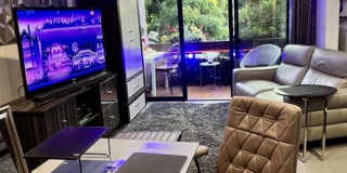 950 N Kings Rd Gallery 7