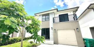 1163 NW 2nd St Gallery 1