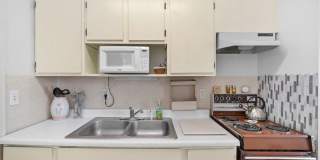 Cozy 1-Bedroom Rental – All Utilities Included! (Furnished) Gallery 14