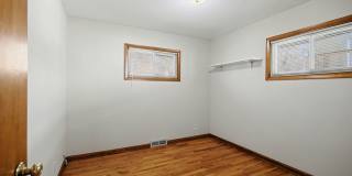 Centrally Located Property Gallery 13