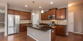 Gorgeous LARGE Family Home! Gallery 17