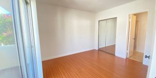 3755 Mentone Gallery 10