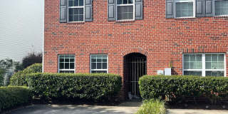 2 Bedroom, 2.5 Bathrooms Townhome in the Heart of Savannah's Southside 2 Bedroom, 2.5 Bathrooms Townhome in the Heart of Savannah's Southside Gallery 1